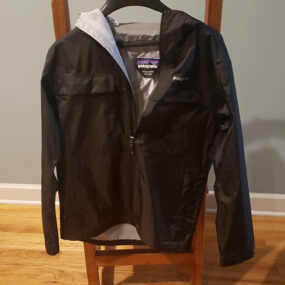 Patagonia Men's Black Raincoat